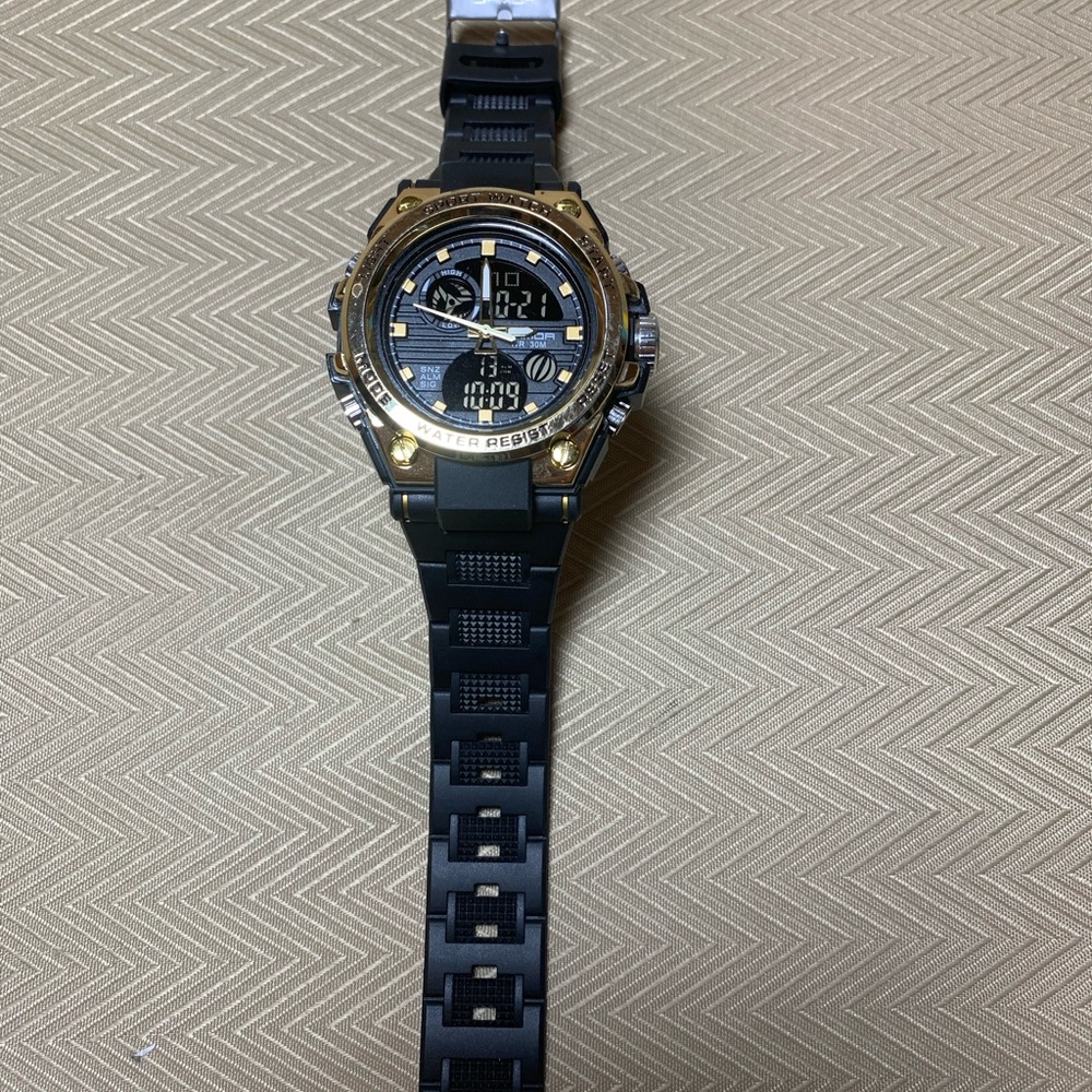 Sanda 739 Black and Gold Men's Sport Watch